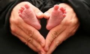 5 640 loving parent baby's feet